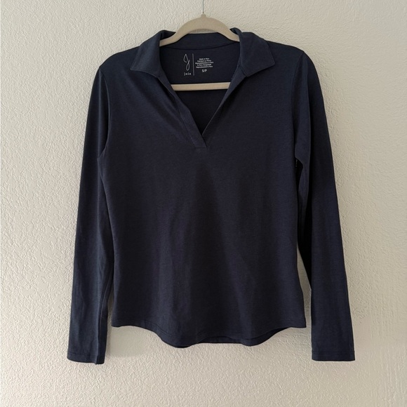 Joie Women's Basic Polo Navy Long Sleeve Top Split V-neck Size Small - Picture 3 of 8